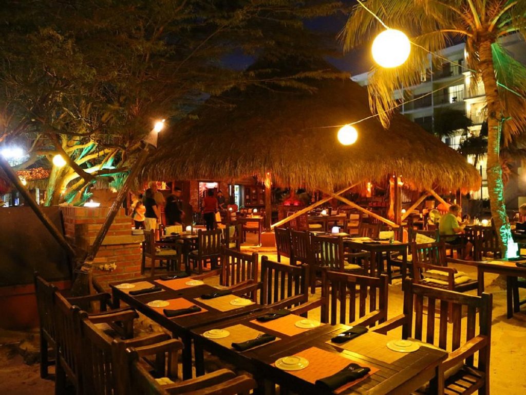 MooMba Beach Bar and Restaurant