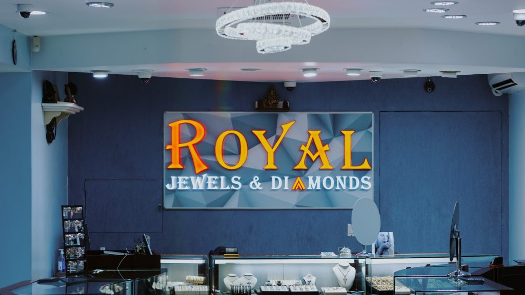 Royal Jewels & Diamonds