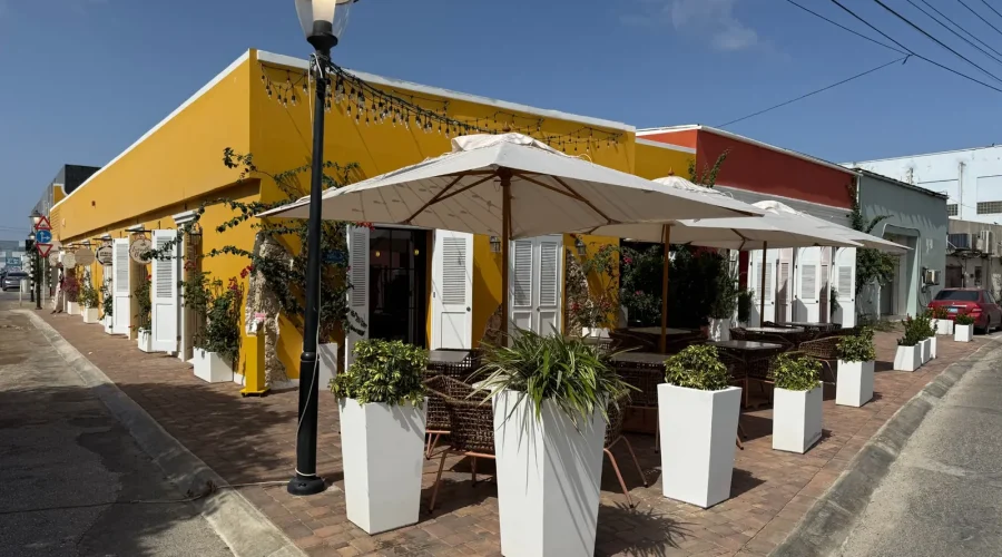 Everything Brownie Café: A Sweet New Reason to Visit Downtown Oranjestad